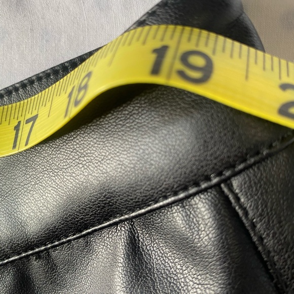 Pistola sz 18W Black Faux Leather Straight Leg High Waist Cropped Pants - Picture 10 of 12